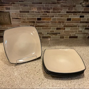 Gibson Home Everyday 10 5/8” Square Dinner Plate Tan & Black Set Of 4 Plates - Picture 1 of 9