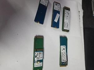 ssd nvme m.2testé effacé utilisant disque partie fonctionne comme prévu 256 ssd nvme et m.2 - Photo 1/3