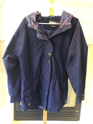 Abrigo con capucha Nordica Classics para mujer azul marino y púrpura con cremallera talla 8 Foto 1 de 4