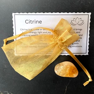Citrin Kristall Trommelstein mit Eigenschaften Karte und Gold Organza Etui - Bild 1 von 1