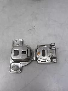Lot of 38 - 1/2" Screw-On 105 Degree Soft Close Edge Mount Hinge - Picture 1 of 5