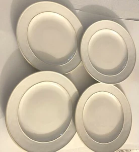 SONOMA LIFE & STYLE AVALON TWO TONE CREME DINNER PLATES 4 PIECE SET - Picture 1 of 6