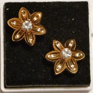 99c AUCTION - EARRINGS - CHILDS -ROSE GOLD COLOUR -FLORAL PATTERN -FACETED STONE - Picture 1 of 1