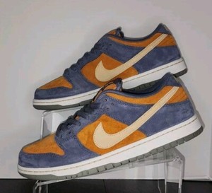 Size 11 -Men Nike Dunk SB Low Pro Light Carbon/Sesame Monarch HF3063-002