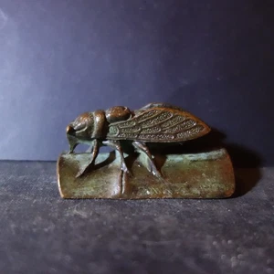 Expresiva figura de una cigarra - bronce del Tíbet - Imagen 1 de 14