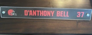 Placa de identificación de armario Cleveland Browns D’Anthony Bell #37 - Imagen 1 de 1