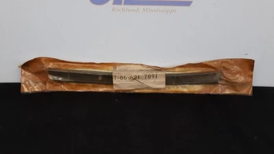 CHEVY CORVETTE C3 1977-82 OEM CONDUCTOR IZQUIERDO POSTE RETENEDOR TIRA METEOROLÓGICA Foto 1 de 4