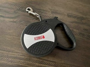 kong essential retractable leash