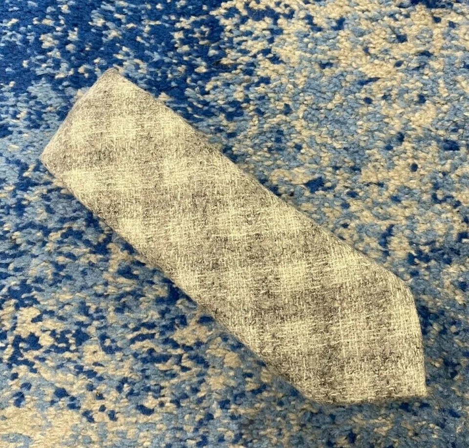 NUEVA Corbata Brooks Brothers Negra Polar Thom Browne Gris Marfil Lana Sesgada Cuadros  Foto 1 de 4