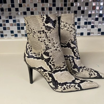 VTG Stuart Weitzman Women's Ivory Black Snake Embossed Bootie Y2K Pointy 6.5 - Image 1 of 4
