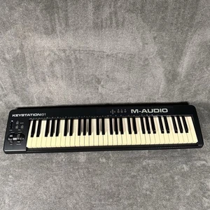 M-Audio Keystation 61 USB MIDI Keyboard Controller – 61 Keys - Picture 1 of 13