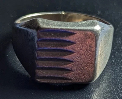 Anillo de sello vintage de plata maciza de 1899 Foto 1 de 4