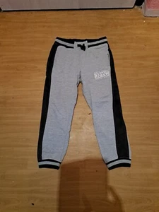 Jogginghose für Jungen Gr. 146 - Bild 1 von 3