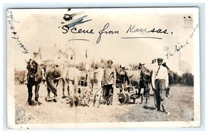 Escena de 1912 de Radium Kansas KS, RPPC granja agricultura caballos retrato RPPC - Imagen 1 de 2