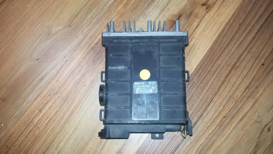 Audi 80 1988 ECU Engine Computer (Engine Control Unit) 0261200220, FR33519-20 - Image 1 of 1