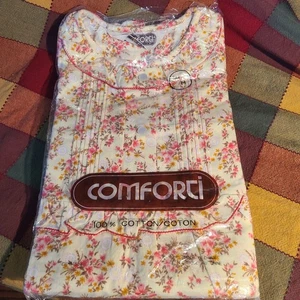 Vintage Comforti 100 % Cotton Flannel Nightgown Flowered MEDIUM House Coat NIP - Bild 1 von 6
