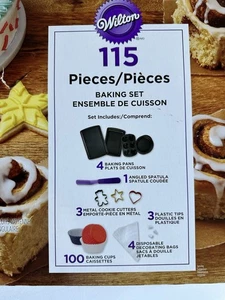 Wilton 115-teiliges Backset (Be The First To Use The New 115 Backformen Set) - Bild 1 von 3