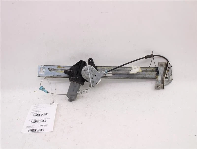 Used Front Right Door Window Regulator Front fits: 2006 Ford Escape electric Fro - Image 1 of 3