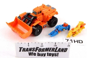 Scoop Thrilling 30 100% Complete Deluxe Generations Transformers - Picture 1 of 3