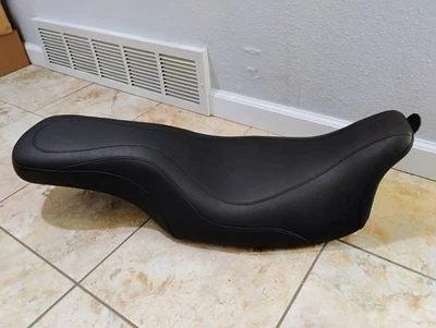 2008-2023 Harley Davidson Mustang Seat Daytripper Street Electra Road Glide King Foto 1 de 4