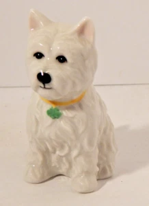 COSMOS GIFTS Porcelain Salt Pepper Shaker ONE Figurine WESTIE Shamrock Dog - Picture 1 of 5