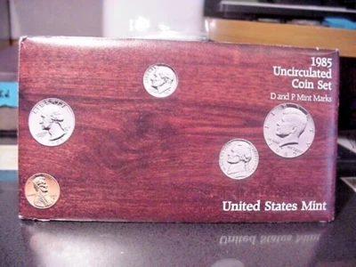 1985 U.S. Mint P&D Uncirculated Coin Set - Image 1 of 4