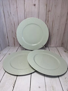 HAVILAND PROVENCE MINT GREEN DINNER PLATES - 10 3/4" 0905H Lot Of 3 LIMOGES EUC - Picture 1 of 5