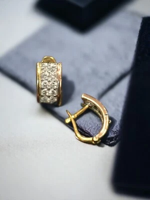 1.10 Cts F/VS1 Round Brilliant Cut Diamonds Huggie Earrings in 18K Two-Tone Gold - Image 1 of 4