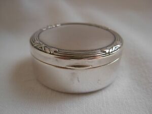 ANTIQUE GERMAN SOLID SILVER PILL OR POWDER BOX,LOUIS 16 STYLE,LATE 19th CENTURY,