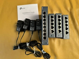 Używane przełączniki gigabitowe TP-Link - 1x TL-SG108 (8 portów) i 3x TL-SG105 (5 portów) - Zdjęcie 1 z 6