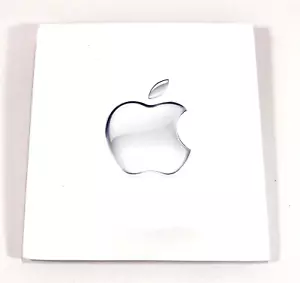 Apple iBook Mac OS X (10.2.4) Software Install/Restore & 2003 World Book (8 CDs) - Picture 1 of 5