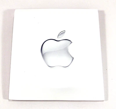 Apple iBook Mac OS X (10.2.4) Software Install/Restore & 2003 World Book (8 CDs) - Image 1 of 4