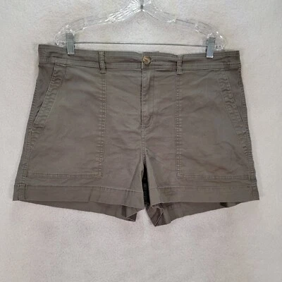 Pantalones cortos chinos descarados cómodos de tiro medio elásticos marrón topo para mujer talla grande 18 Foto 1 de 4