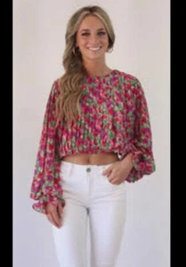 Womens New With Tag Pink Magenta Endless Rose Floral Bubbled Crop Top  S Small - Picture 1 of 10