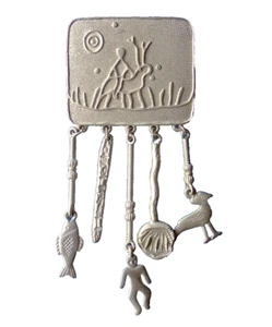 RARE JJ PIN Vintage SOUTH WEST Motif PEWTER Dangle Charms Brooch - Picture 1 of 5
