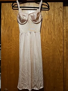 Olga full slip w/underwire bra 34D vintage style 34319 Beige Nude - Picture 1 of 5