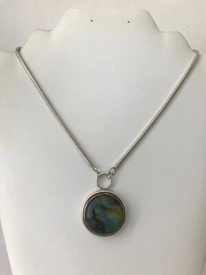 Collar de cadena de serpiente de plata de ley 925 con colgante de labradorita Foto 1 de 4