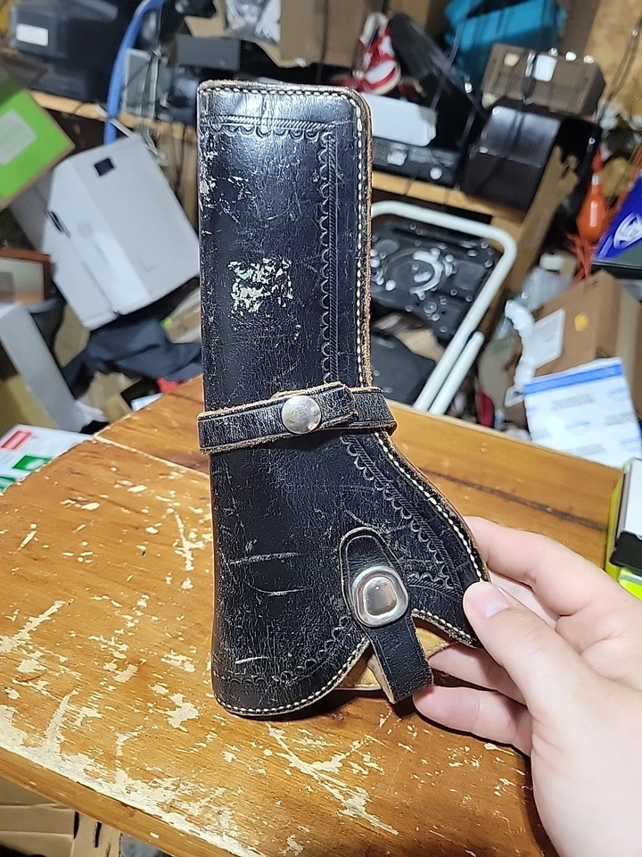FUNDA PISTOLA BOYT RH CUERO NEGRO VINTAGE 430.6 Foto 1 de 4