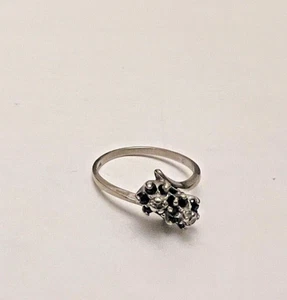 Vintage 10K White Gold Sapphire Diamond Ring Size 6 1/3 ๐ - Picture 1 of 8