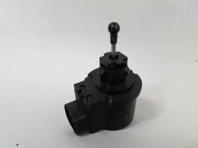 2002 LEXUS ES300 HEADLIGHT ADJUSTER 85661-50040 OEM - Image 1 of 4