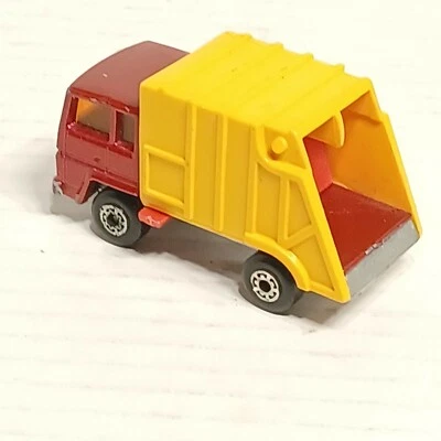 Vtg 1979 Matchbox Loose Refuse Garbage Truck Red Superfast Series No. 36 England - Image 1 of 4