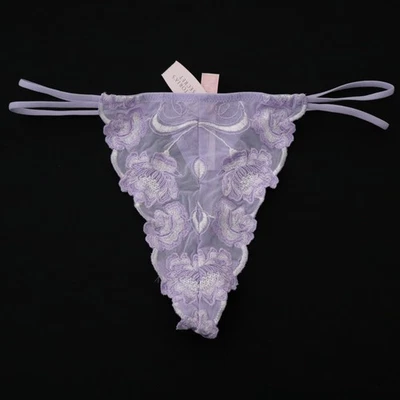 全新 Victoria's Secret 复古 Y2K 蕾丝花卉刺绣丁字裤内裤 减少 — 第 1/4 张图片
