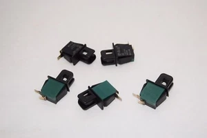(NUEVO - Lote de 5) CHERRY F68 110E7780 0.1A 125Vac T85 botón pulsador 2 hojas - Imagen 1 de 5
