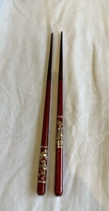 VINTAGE JAPANESE HIGHLY LACQUERED CHOP STICKS MOTHER OF PEARL INLAY QUALITY - Picture 1 of 10
