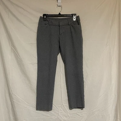 Pantalones cortos Trixie + Lulu con bolsillos grises elásticos para mujer talla 4” Foto 1 de 4