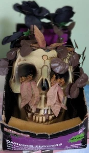 VTG ANIMATED HORROR SKULL VINES BLACK ROSES VTG HALLOWEEN PROP DEATH MARCH FUNK - Picture 1 of 7