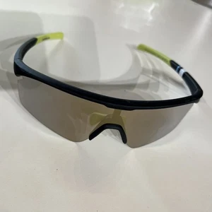 Nuevo Quiksilver negro/verde polarizado deportivo protector gafas de sol para hombre - Imagen 1 de 5