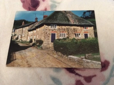 ABBOTSBURY COTTAGES IN RED LANE - Image 1 of 2