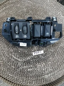 For RENAULT CLIO MK4 2015 HEADLIGHT ADJUSTER SWITCH - Picture 1 of 3
