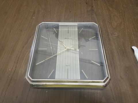 VINTAGE 1980's Waltham Spartus 11" Plastic glass Quartz Wall Collectible Clock Cover